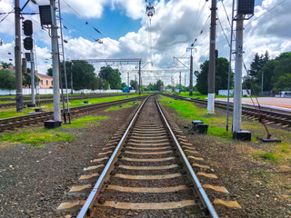 A curved railway on a bright sunny day