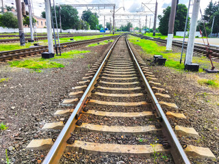 A curved railway on a bright sunny day