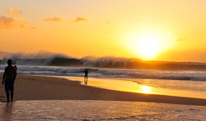 PIPELINE, NORTH SHORE, HAWAII, OAHU