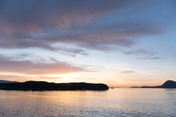 Fototapeta na wymiar view of coastal British Colmbia, Canada, near the Gulf Islands, at sunset