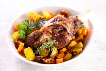 roasted lamb leg and vegetables