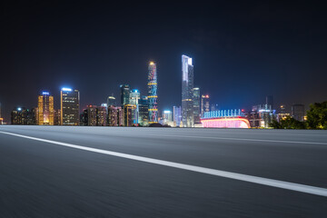 Fototapeta na wymiar Guangzhou city roads and modern buildings