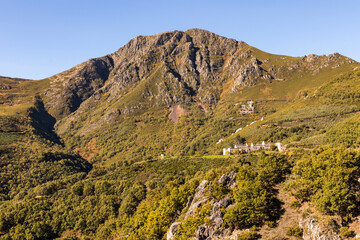 Fototapeta premium Pena do Seo rocky mountain and abandoned mining town of La Piela