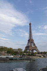 Fototapeta na wymiar 에펠탑 / The Eiffel Tower