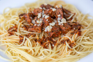 spaghetti with meat