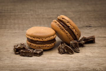 Savoureux Macarons au Chocolat d'un Pâtissier Français