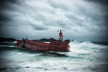 ship in the sea