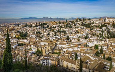 Fototapeta na wymiar View on the Albaicin district of Granada (Andalucia, Spain) from the rempart of the Alcazaba, the fortress of the Alhambra complex