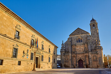 Fototapeta premium Summer view in Ubeda with the beautiful church 