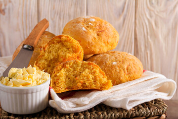 Carrot and oat buns, served