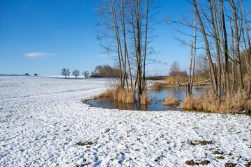 lake at winter time