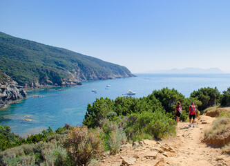 Пейзаж с морем. buca delle fate. ancient Populonia landscape - sea, rocks and beach