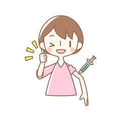 笑顔で注射を打っている女性