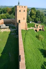 Zamek książąt mazowieckich w Czersku. Budowla gotycka zbudowana na przełomie XIV i XV wieku.