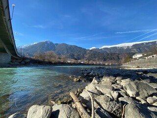 Schwaz Tirol Österreich zwischen Innsbruck und Kufstein nahe dem Karwendel - der Fluss Inn im...