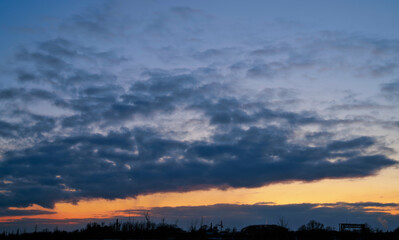 Obraz premium high resolution replacement sky - blue hour sunset sky