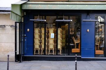 A closed restaurant in Paris during the coronavirus pandemic. (February 2020)