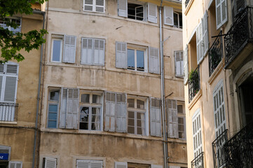 Windows and shutters, Aix-en-Provence, Provence-Alpes-Côte d'Azur, France