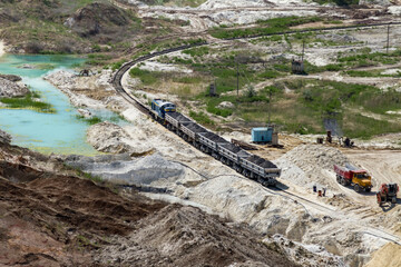 the locomotive carries the extracted products