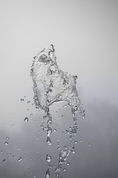 jumping water,boucing