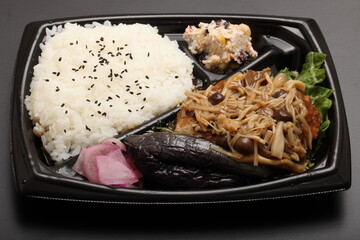 和風きのこハンバーグ弁当