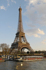 Fototapeta na wymiar Sightseeing boats and the Eiffel Tower, Paris, Île-de-France, France