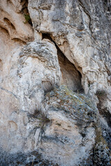 M.Ö.'ye tarihlenen hamam kalıntıları batı karadeniz'de karabük, eski çarşı. taş formlar ve sıcak su