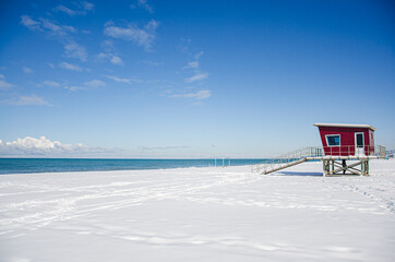 lifeguard hut on the beach