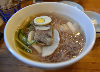 naengmyeon, korean style cold noodles