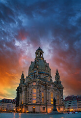 Fototapeta na wymiar Frauenkirche Church and Martin Luther Monument in Dresden