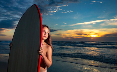 Garota Surfista