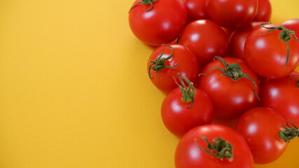 商用で使えるトマトの写真