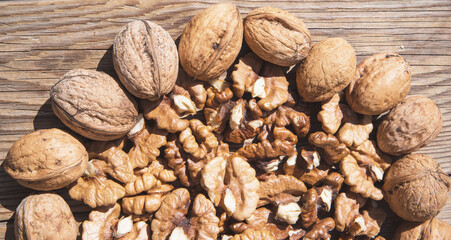 whole walnuts and walnut kernels