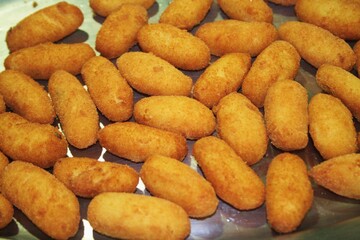 Traditional Valencian restaurant food (Valencia, Spain)