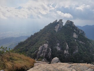 산 정상에서 바라본 멋진 풍경