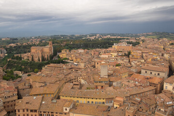 Fototapeta na wymiar Siena view of the old town