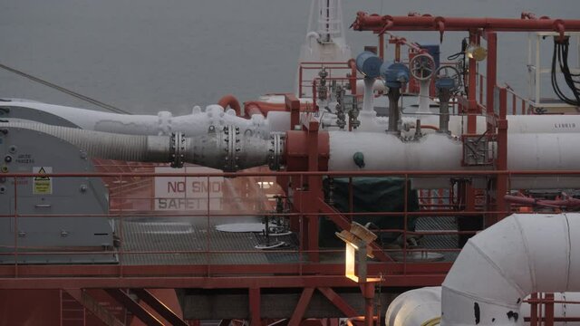 Cold vapour of LNG flange connection on cargo manifold of gas tanker