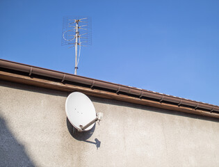 satelita © SENKI