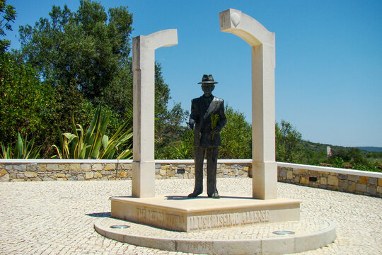 Statue of Jos&eacute; Cavaco Vieira, in Alte, Loul&eacute;, Portugal