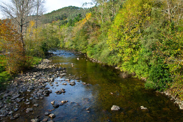 Río Asón, tramo alto entre Ramales y Arredondo.  Cantabria. España