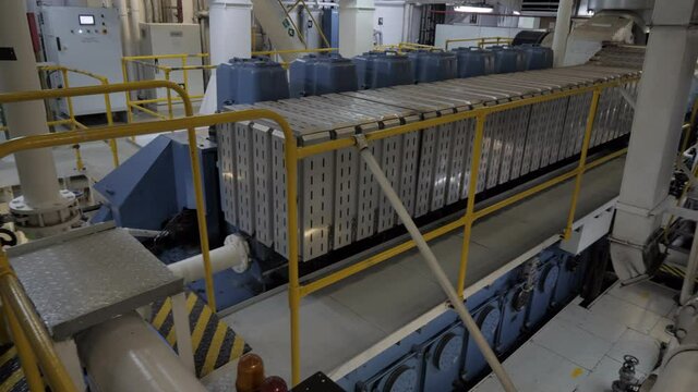 Four stroke diesel engine of ship