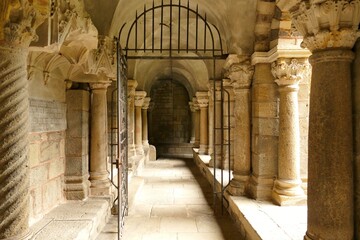 Le cloitre de la cathédrale Notre-Dame du Puy-en-Velay