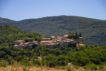 Fototapeta na wymiar Village de Provence, France