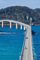冬の角島と角島大橋