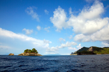 Felsen vor der Insel Siko