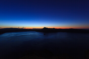 阿寒摩周国立公園　夜明けの摩周湖