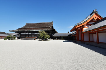 京都御所　紫宸殿と日華門　京都市