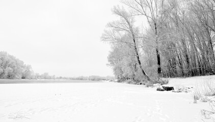 Fototapeta premium winter landscape with river