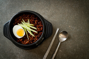 Korean Instant Noodle with Black Bean Sauce (Jajangmyeon or JJajangmyeon)