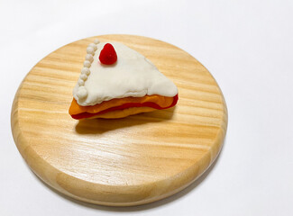 Image of strawberry shortcake made of clay